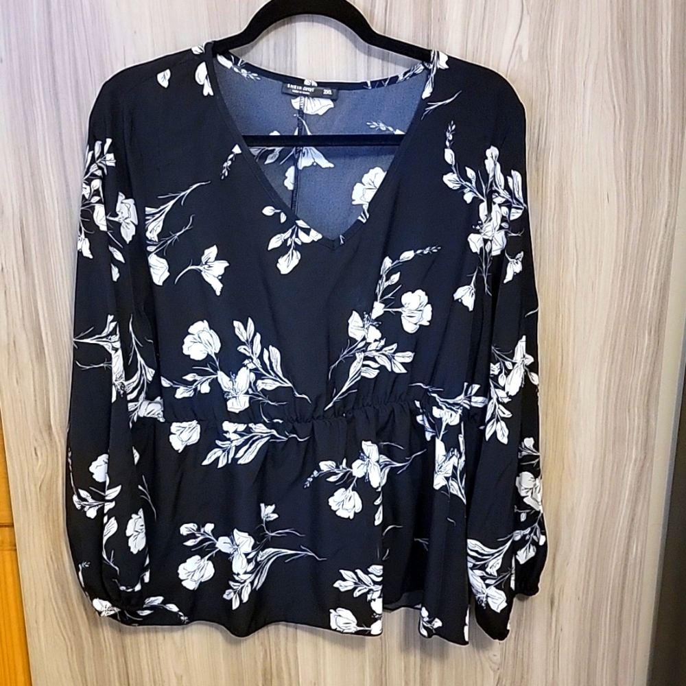 NWOT Black flowered top